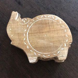 Set of 4 elephant coasters